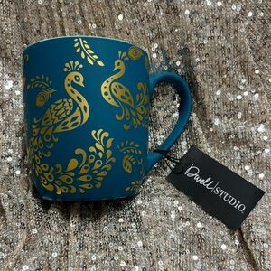 NWT ⚜️💙⚜️ Dwell Studio Gorgeous Deep Aqua Toned Peacock Mug With Gold Accents